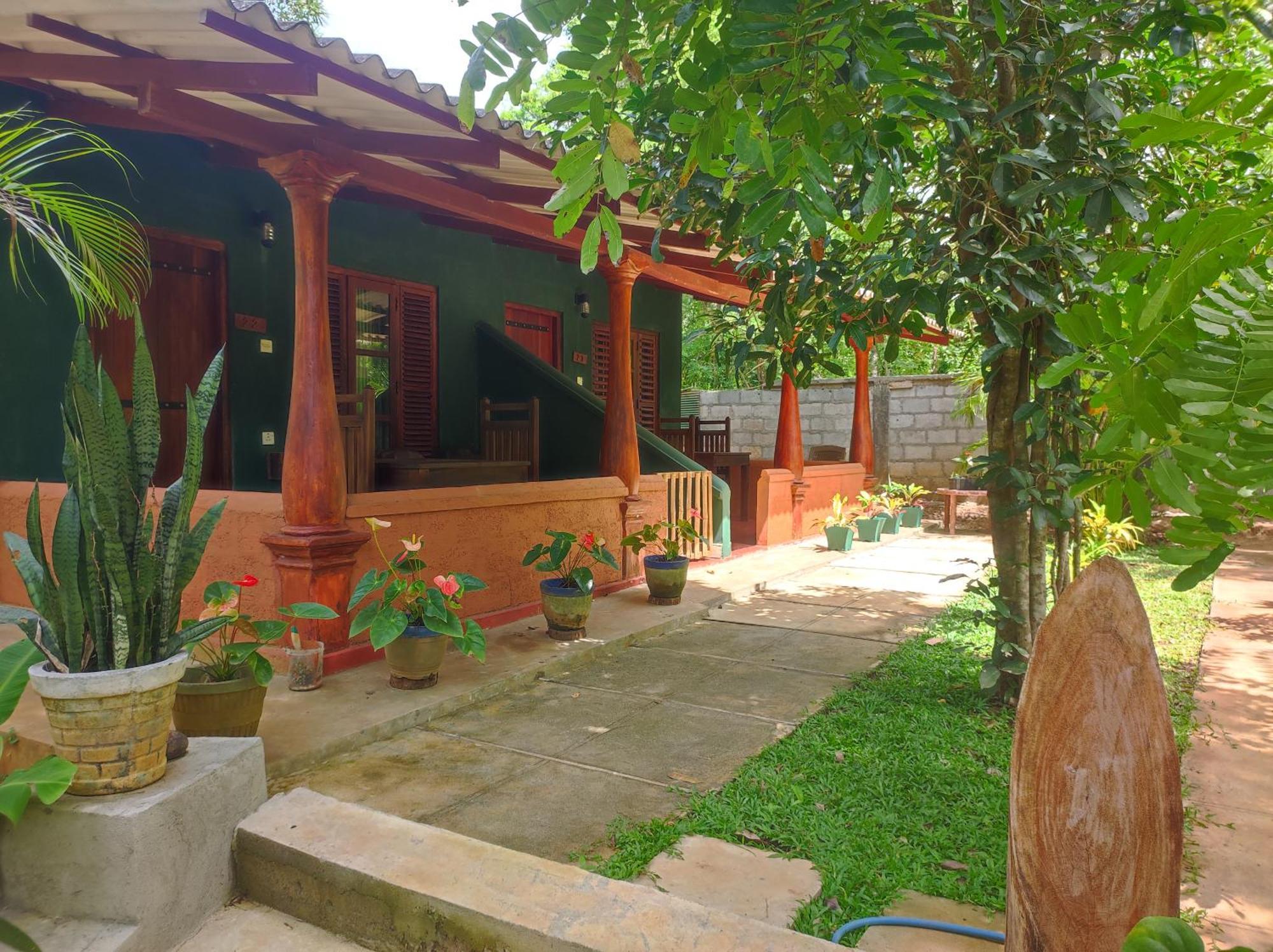 Jaana Guest Hotel Sigiriya Buitenkant foto